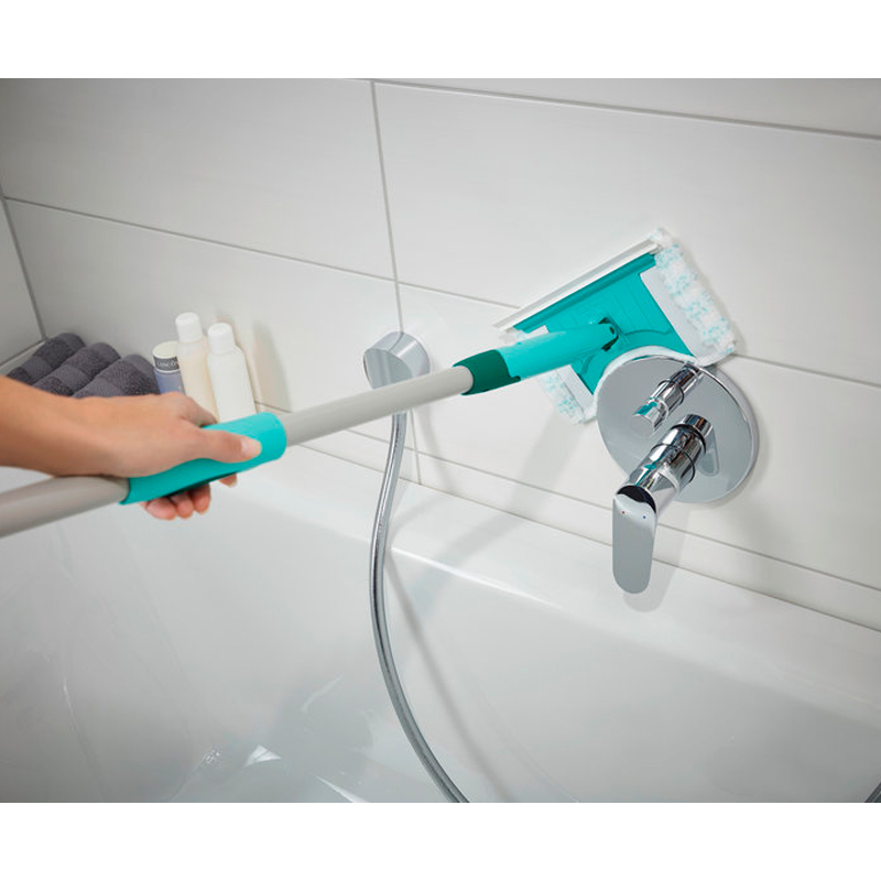 Щетка для плитки и ванны с длинной ручкой Leifheit Bath cleaner* фото 2